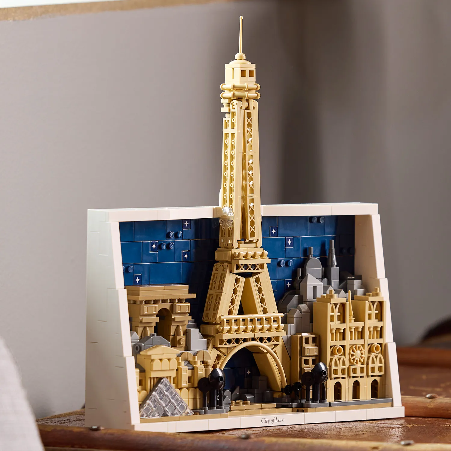 Поделитесь своим увлечением знаковыми достопримечательностями