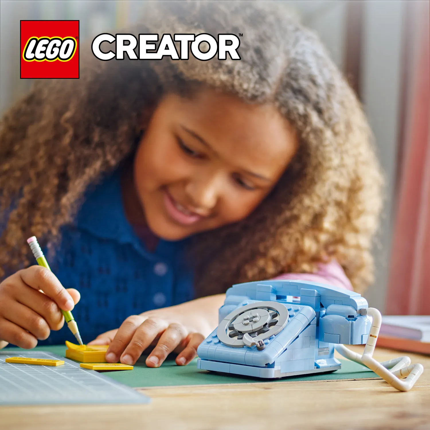 3 варианта ретро-телефона в одной коробке