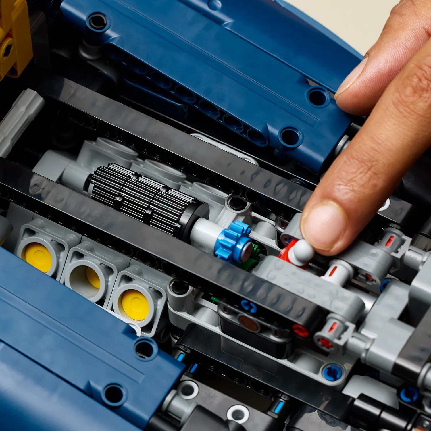 Проверьте двигатель