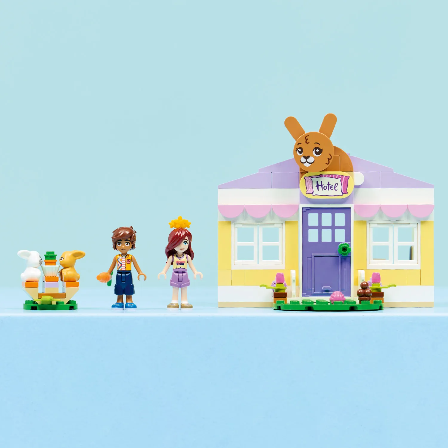 Множество аксессуаров для веселой игры