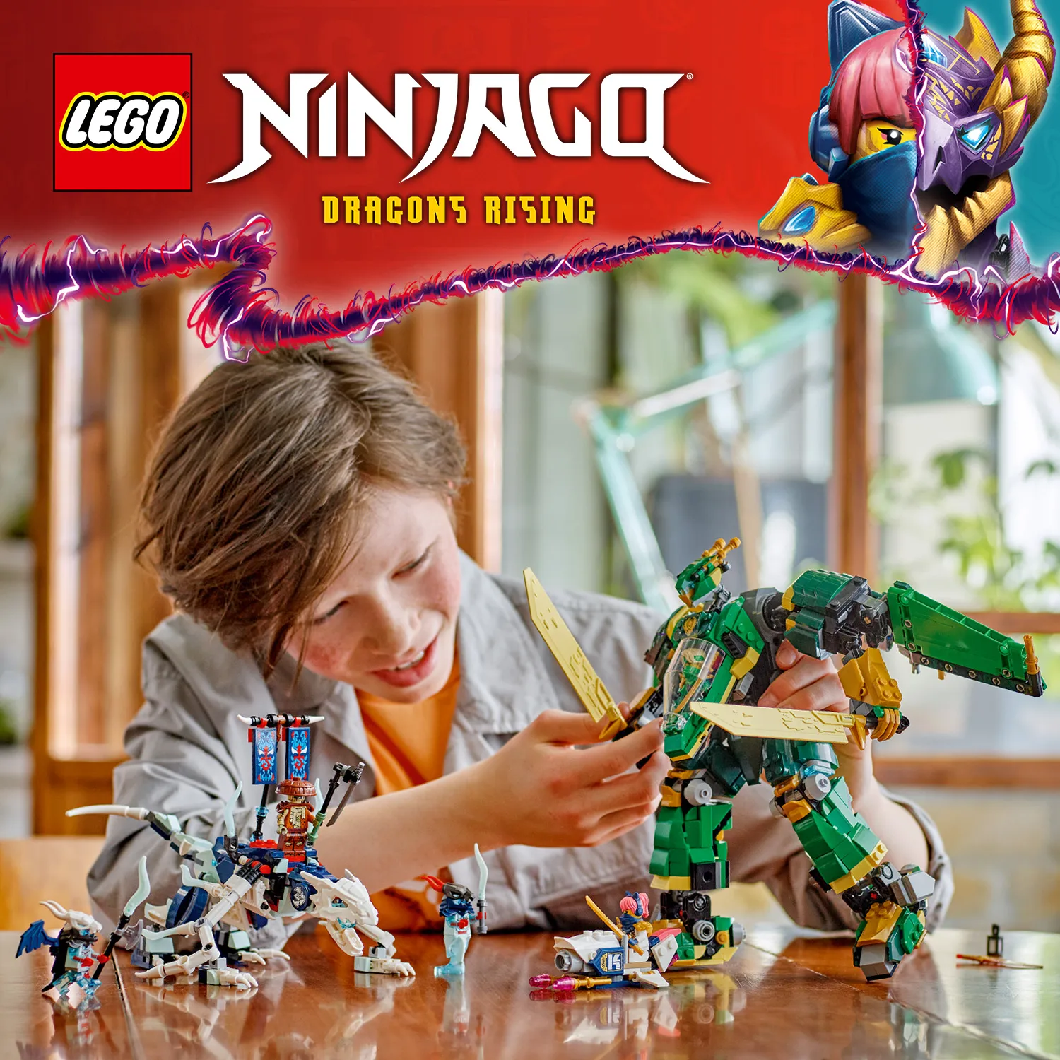 LEGO&reg; NINJAGO&reg; Реактивний робот Ллойда
