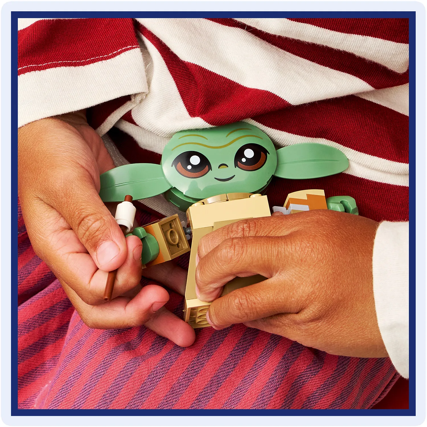 Фигурка Грогу, которую можно ставить в разные позы