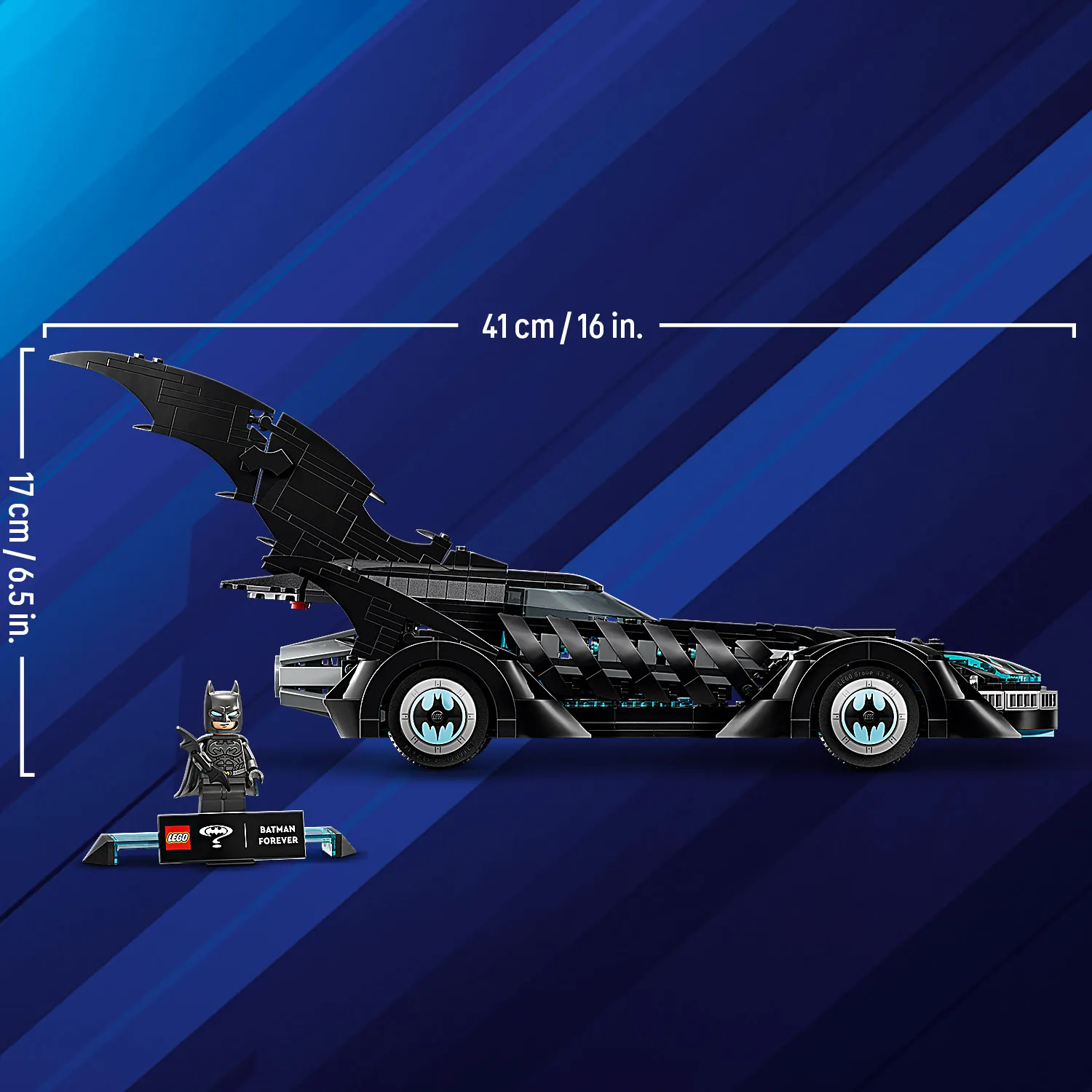 Модель, що вражає