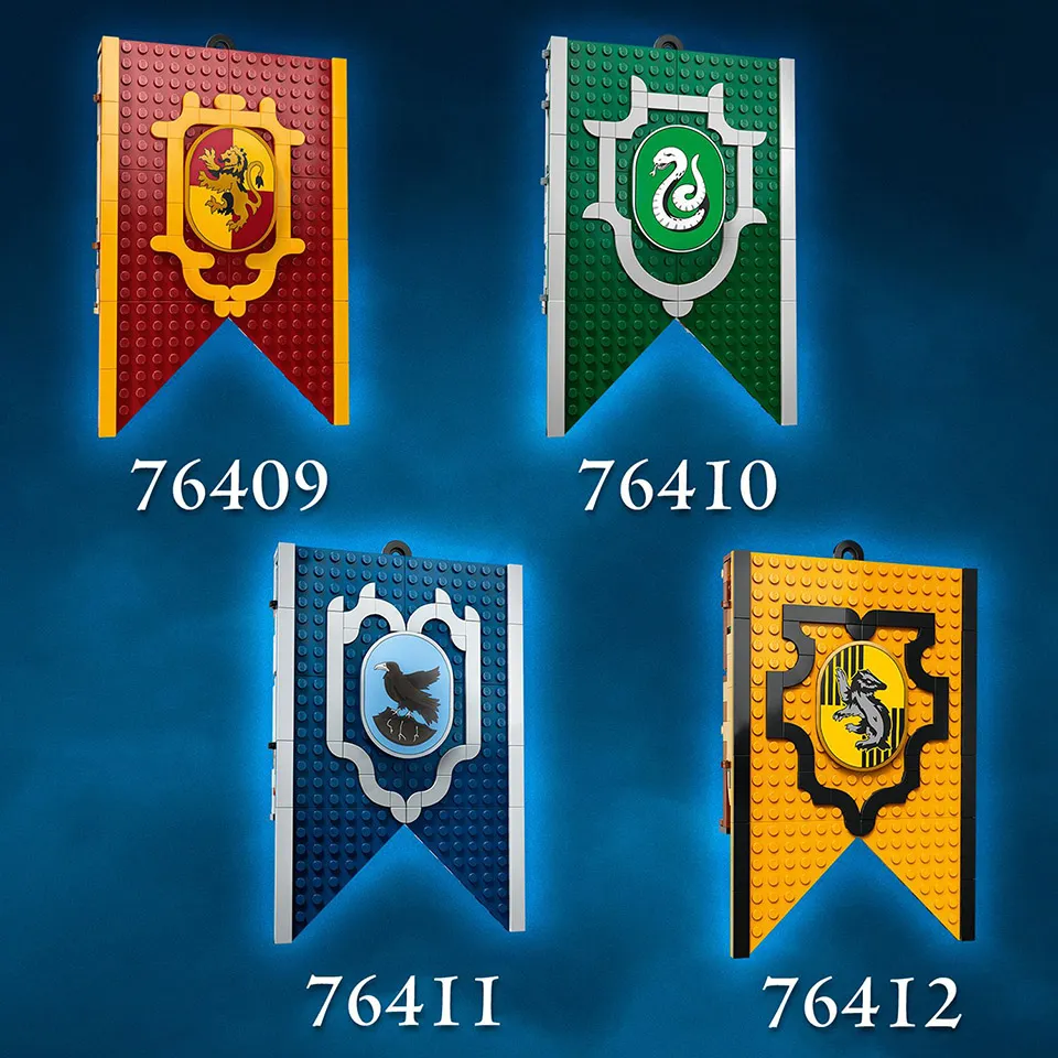 Коллекция из четырех волшебных флагов