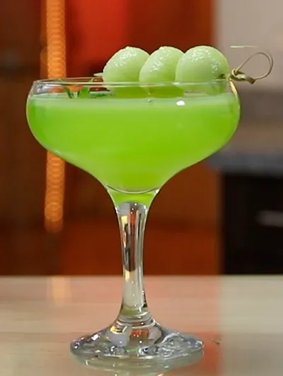 Bruised melon saketini