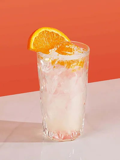 Rooster Rojo Smoked Pineapple & Tonic